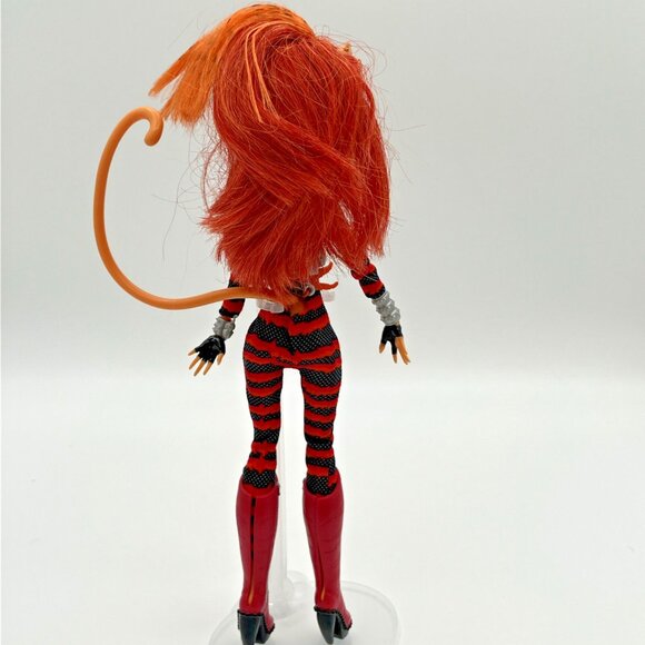 Monster High Toralei Stripes Power Ghouls Cat Tastrophe Doll G1 Target Exclusive - Picture 8 of 11